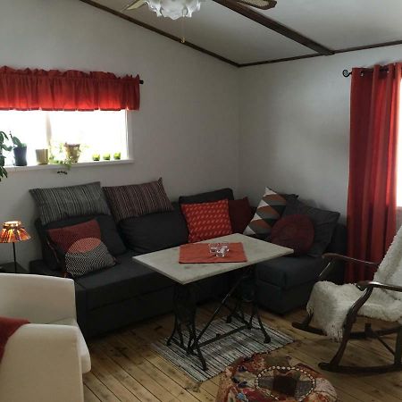 Готель Travad Nybo Lilla Huset Екстер'єр фото